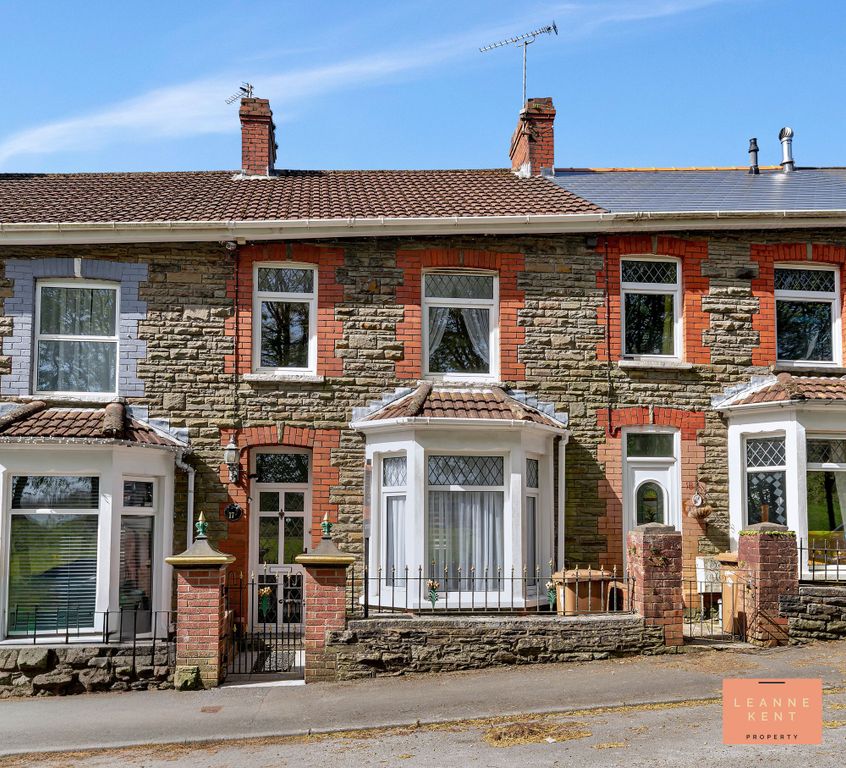 Property photo 1 of 32