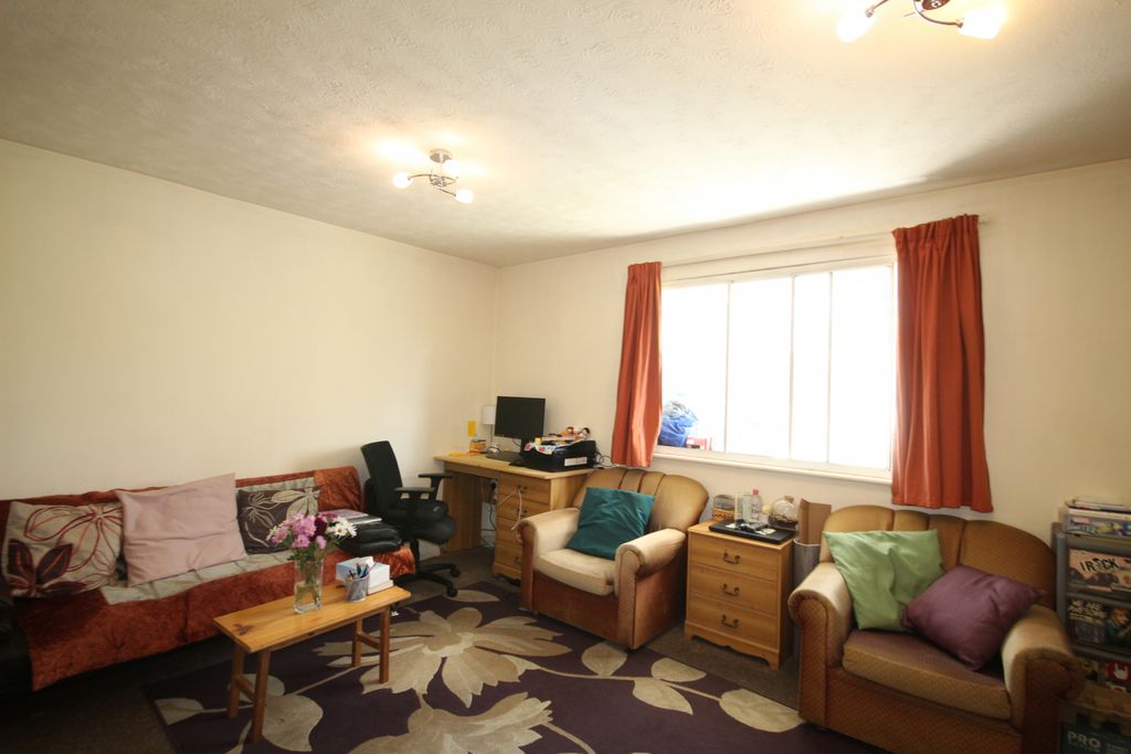 Property photo 2 of 4 Gallery