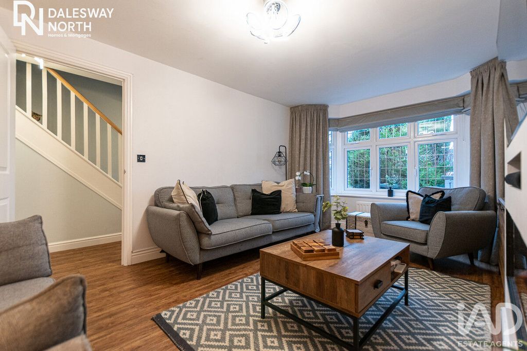 Property photo 3 of 22