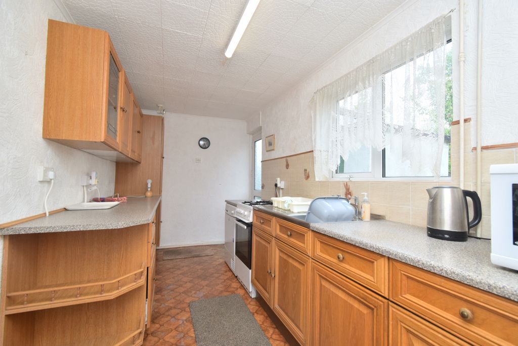 Property photo 3 of 12 Gallery
