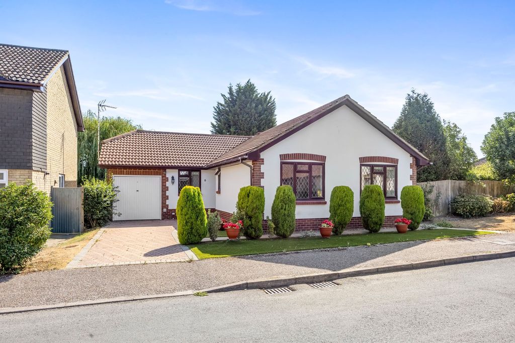 Property photo 1 of 18