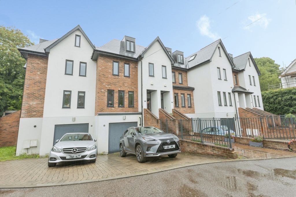Property photo 1 of 20 Pbox-Img.Jpg