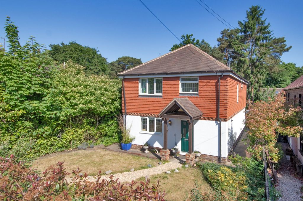 Property photo 1 of 21 External