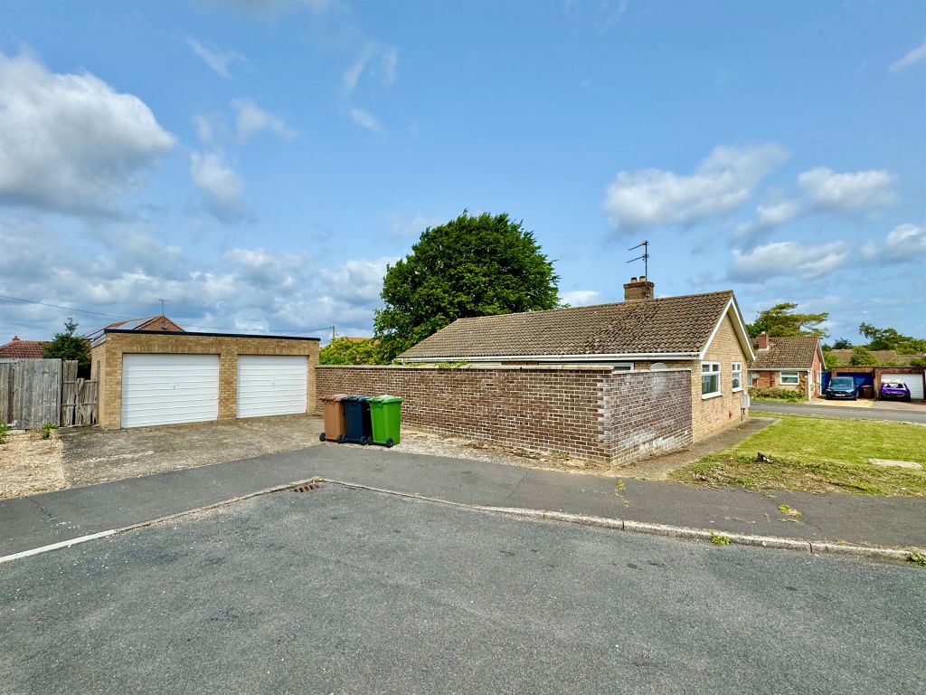 Property photo 2 of 30
