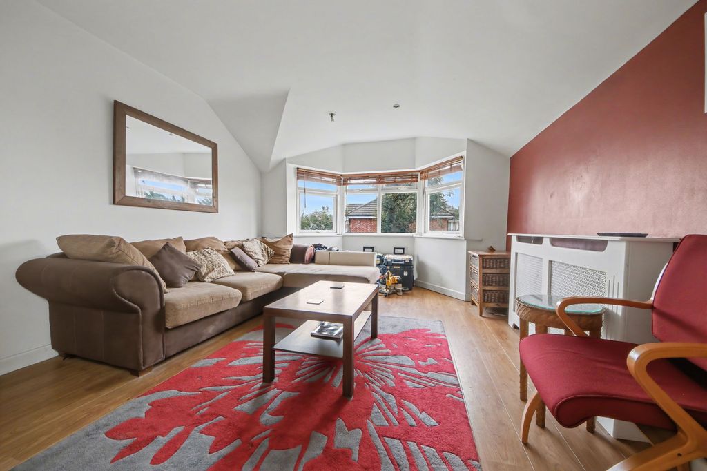 Property photo 2 of 8