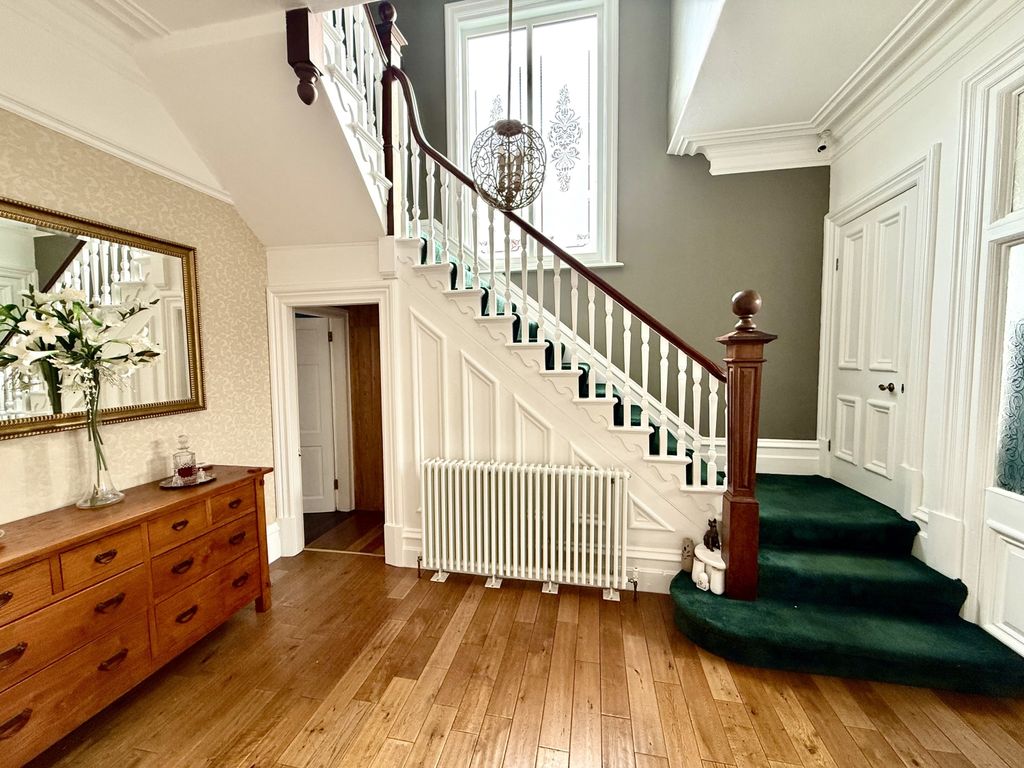 Property photo 2 of 20 Img_9939