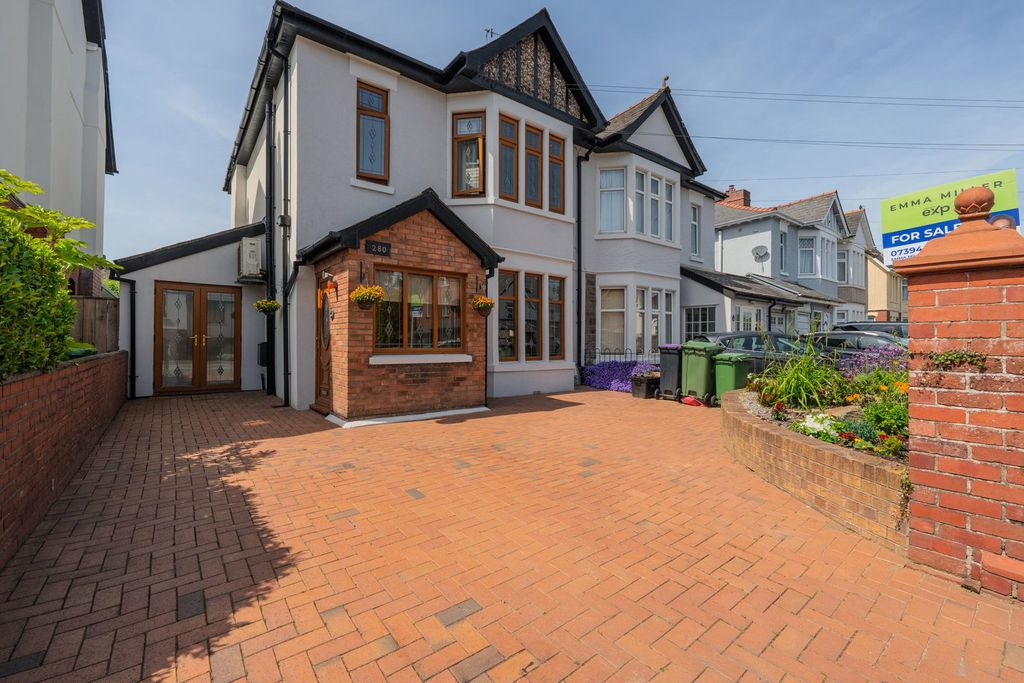 Property photo 1 of 37