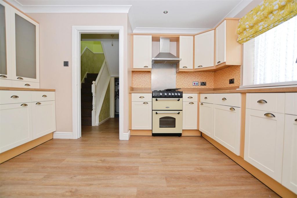 Property photo 3 of 22 00Feaabb-Dsc_0032.Jpg