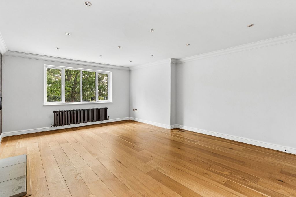 Property photo 3 of 22