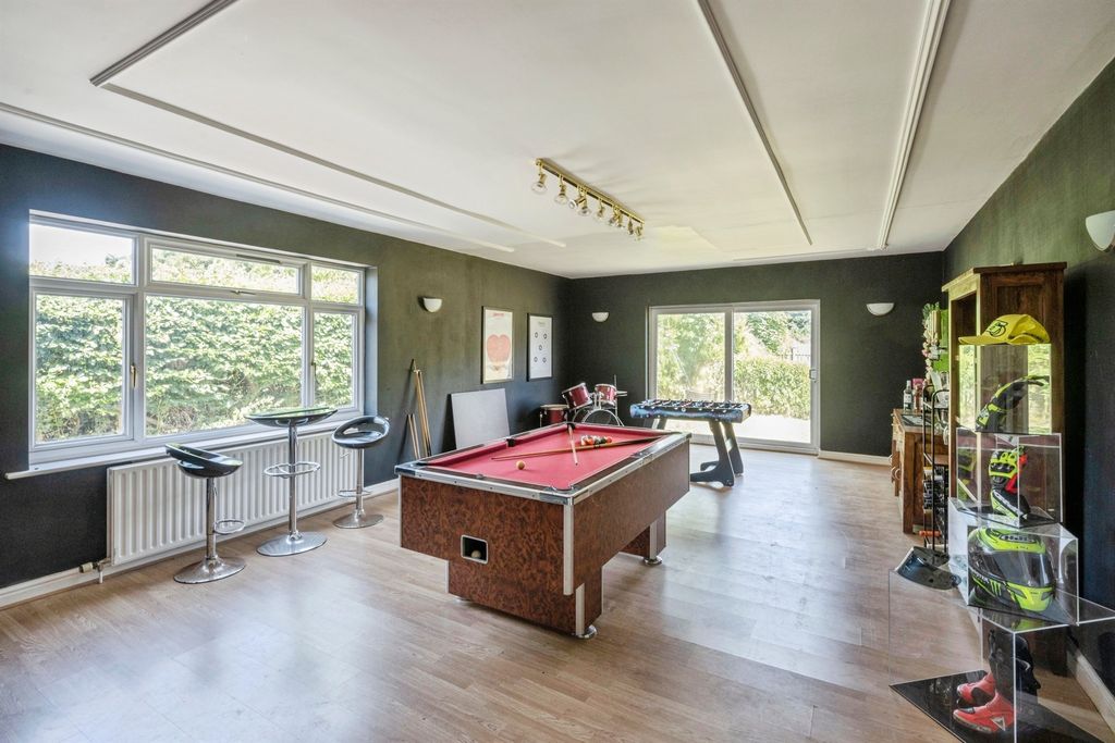 Additional image 7 of 6 bed detached house for saleBrigg Road, Messingham, Scunthorpe DN17