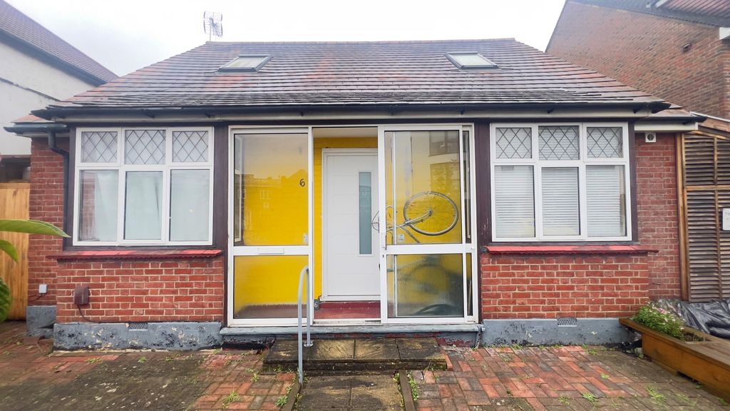 Property photo 1 of 4