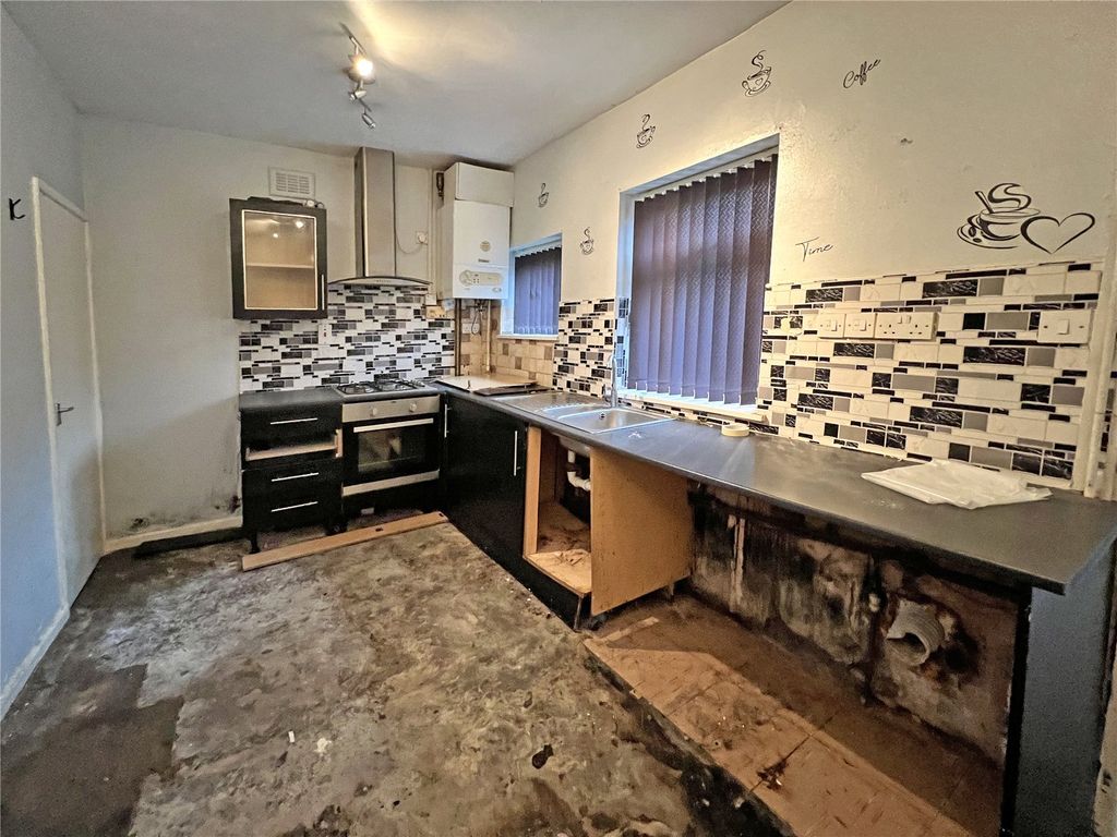 Property photo 3 of 12 Picture No. 10