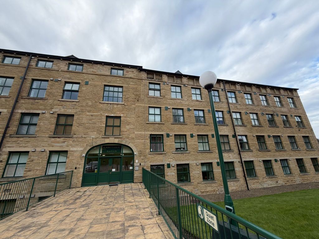 Property photo 1 of 7 Bedroom 1