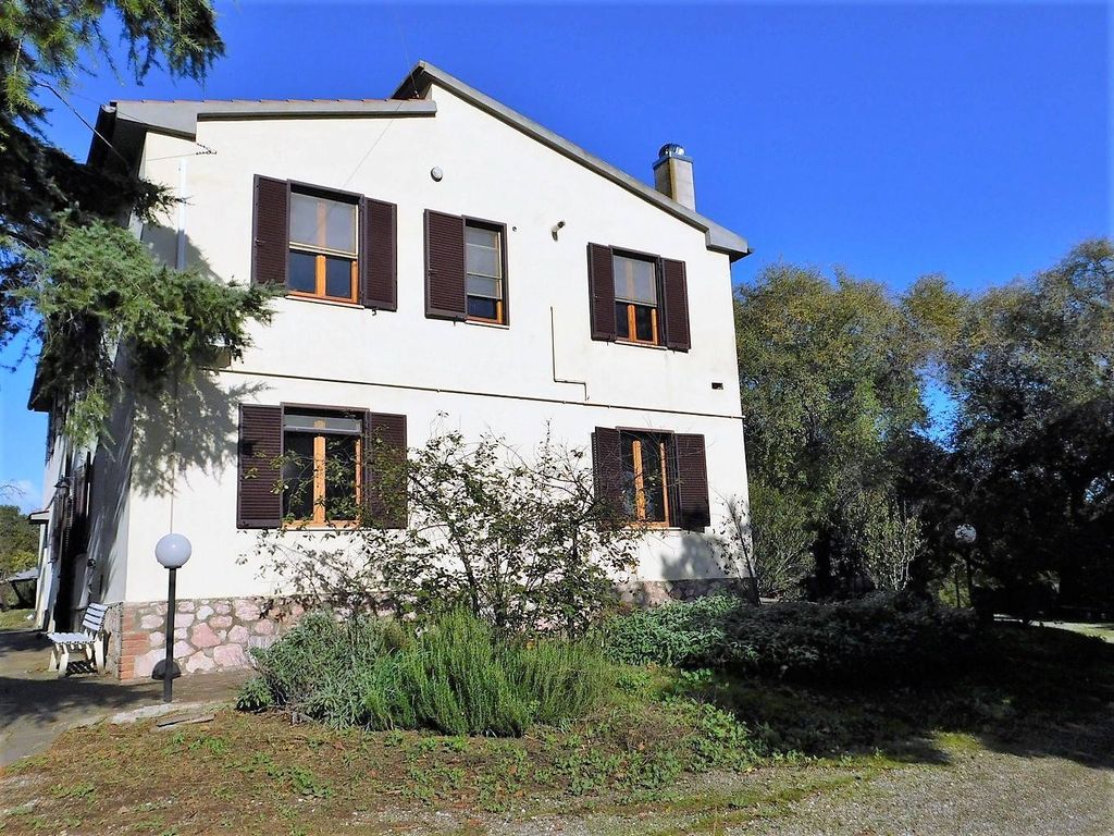 Property photo 2 of 29