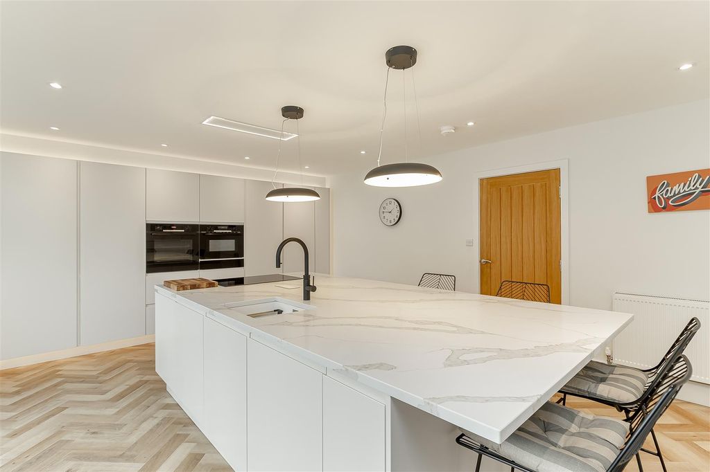 Property photo 3 of 29 Kitchen - D.Jpg