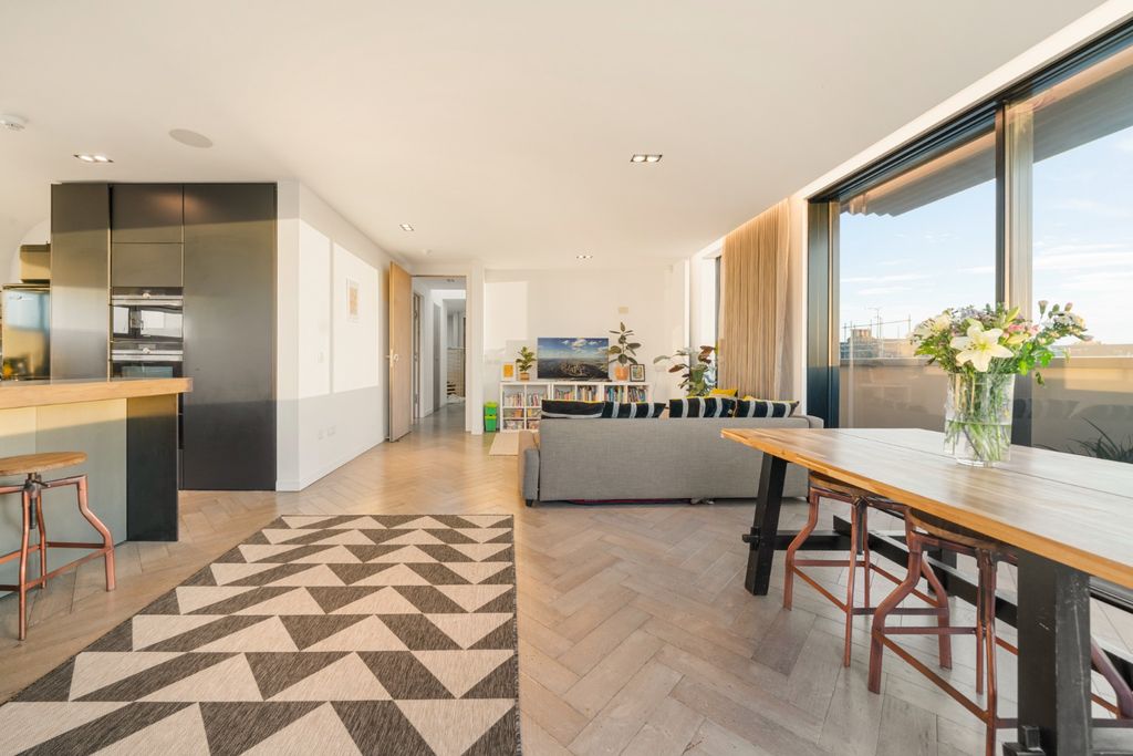Property photo 1 of 20 5329260