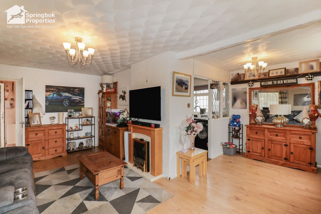 Property photo 3 of 14 Image 2