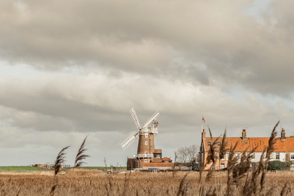 Property photo 2 of 21 Cley Mill