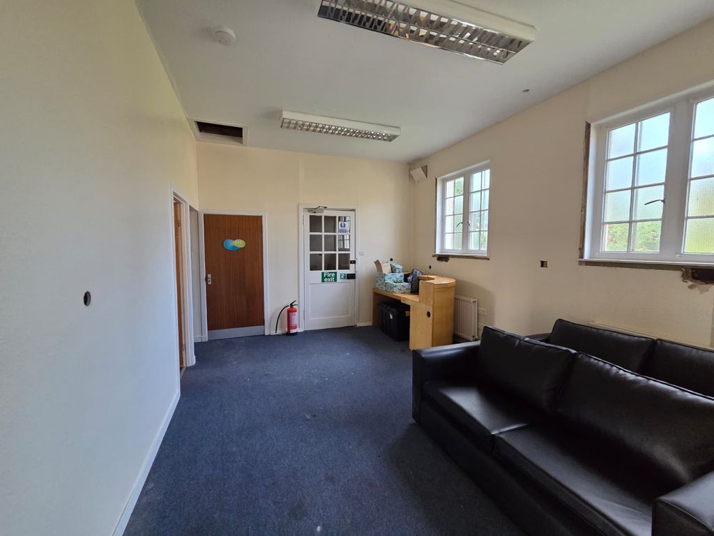 Property photo 3 of 6 Office Area 1
