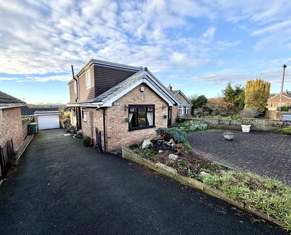 Property photo 1 of 22 Front (Exterior)