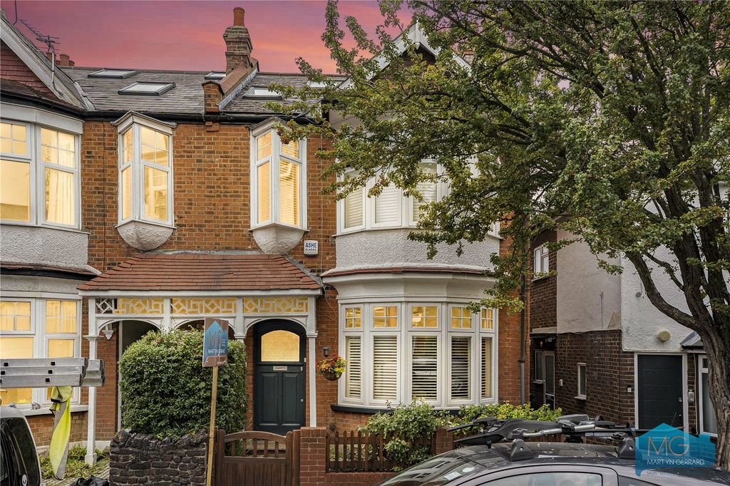 Property photo 3 of 45 Picture No. 82