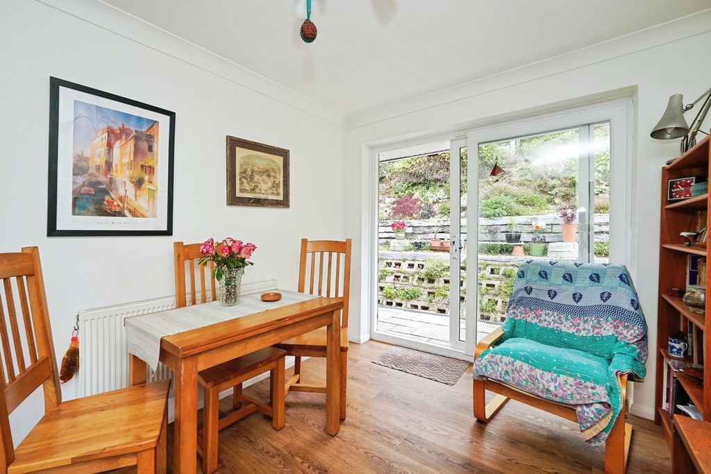 Property photo 3 of 27 Pbox-Img.Jpg