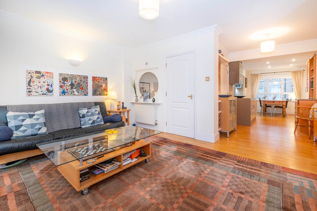 Property photo 3 of 15
