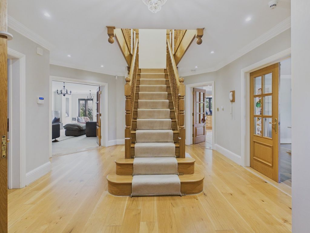 Property photo 3 of 17 Picture No. 29