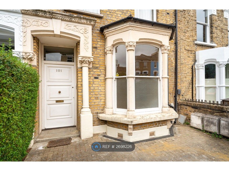 Property photo 2 of 12