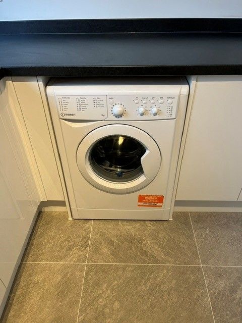Property photo 3 of 8 6