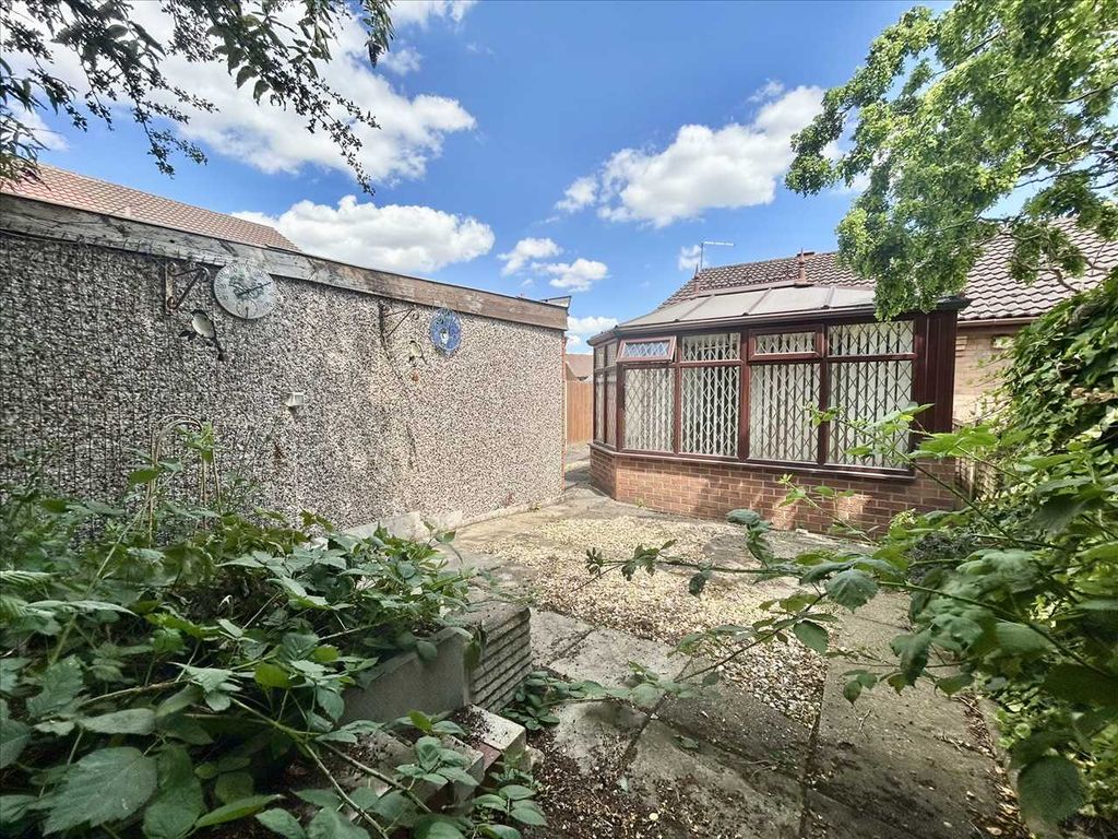 Property photo 2 of 14 Location