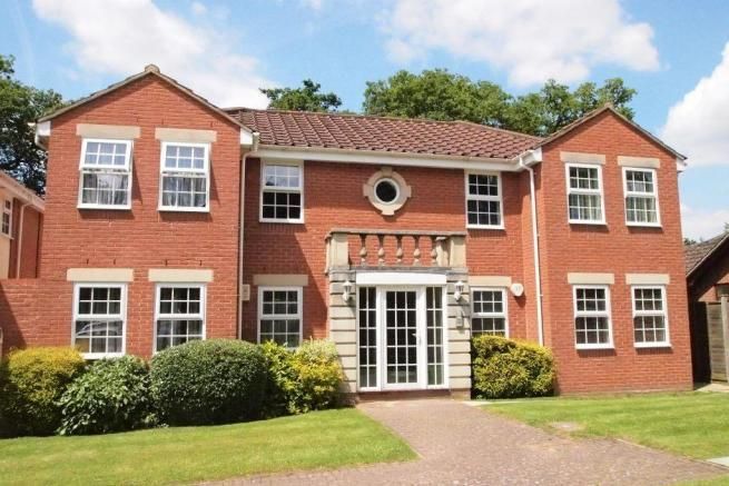 Property photo 1 of 12