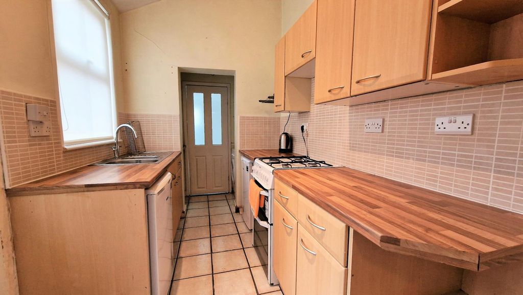 Property photo 3 of 8 Property Photo