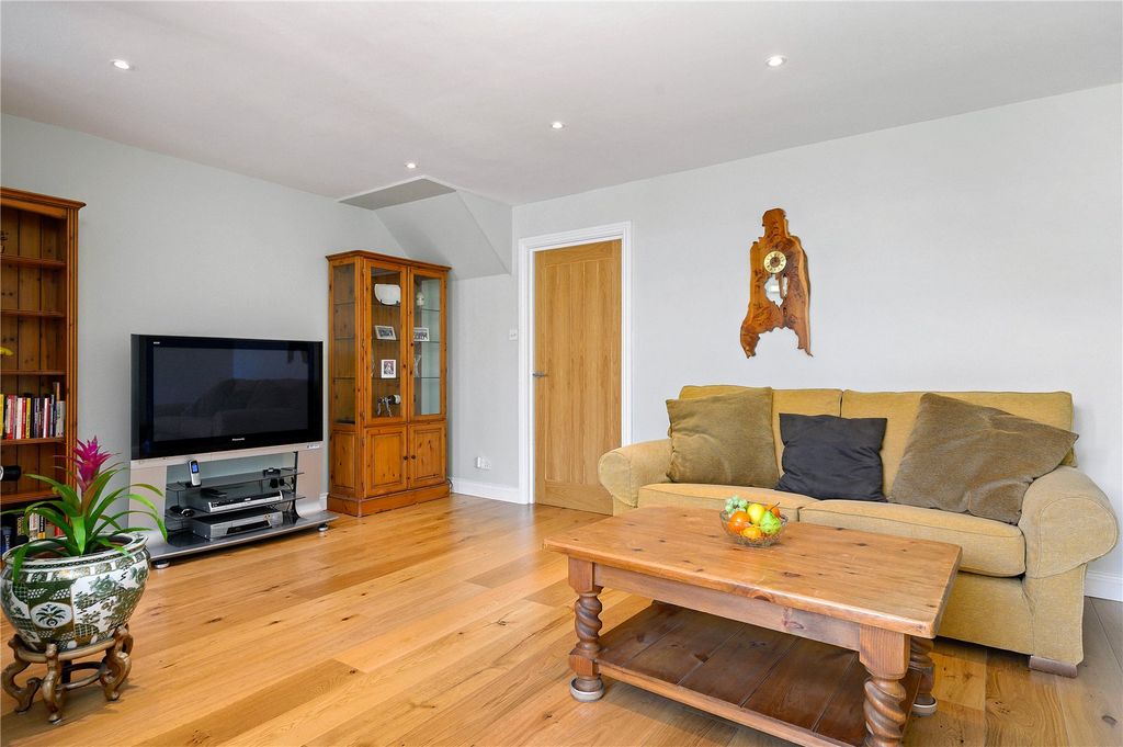 Property photo 3 of 12 Reception Room