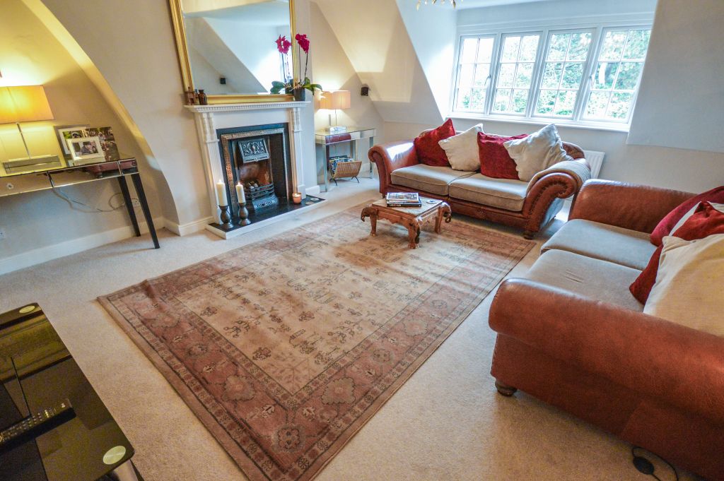 Property photo 2 of 23 Living Room