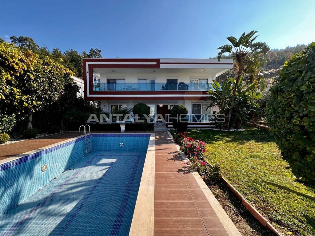 Property photo 1 of 45