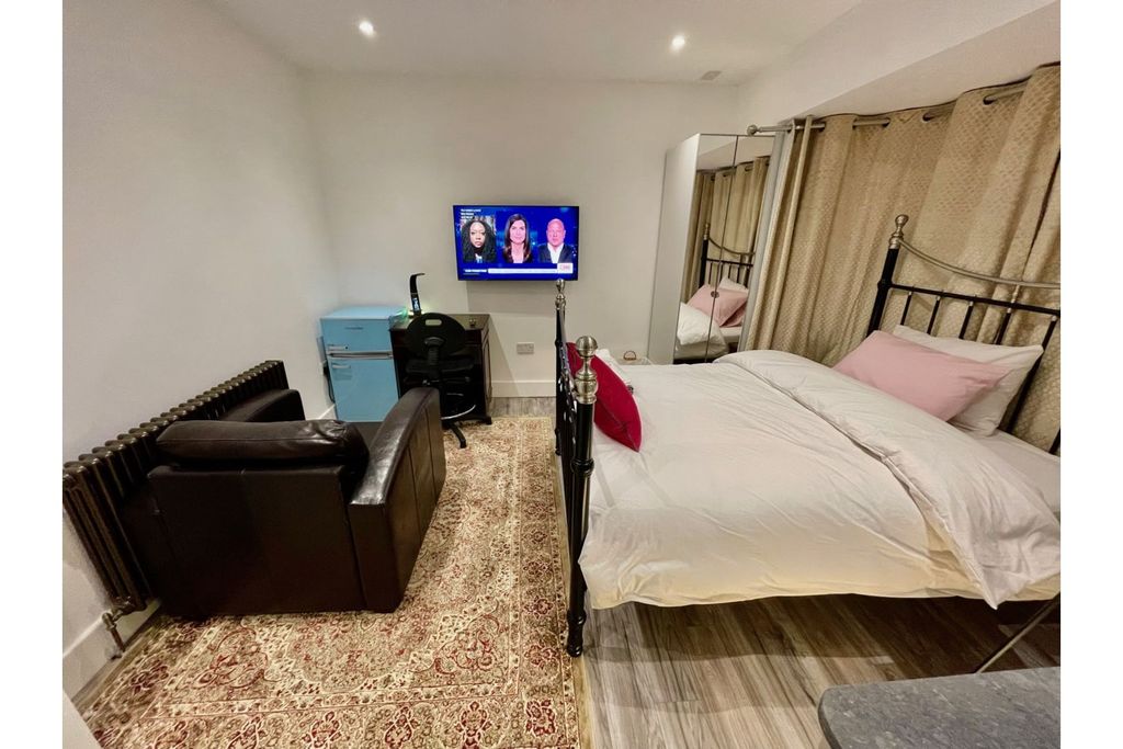 Additional image 15 of 6 bed end terrace house for saleWhitton Avenue West, Greenford UB6