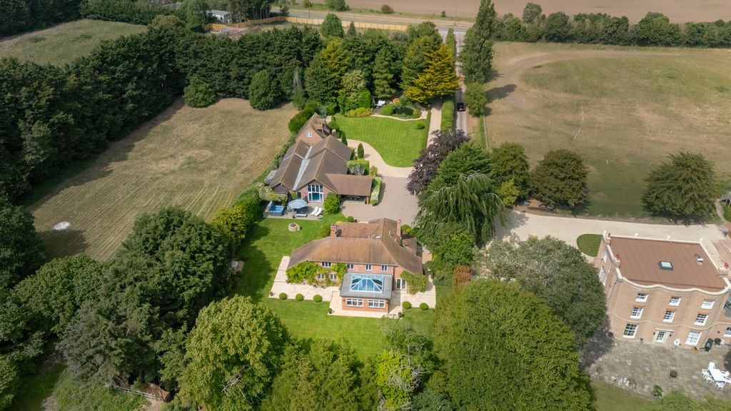 Property photo 1 of 50