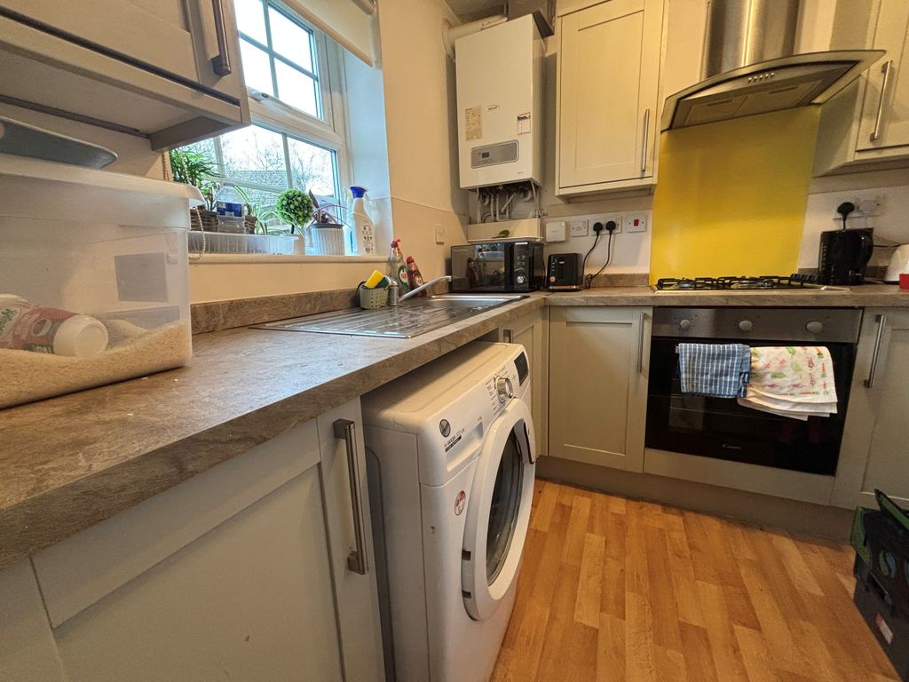 Property photo 3 of 11 45 2