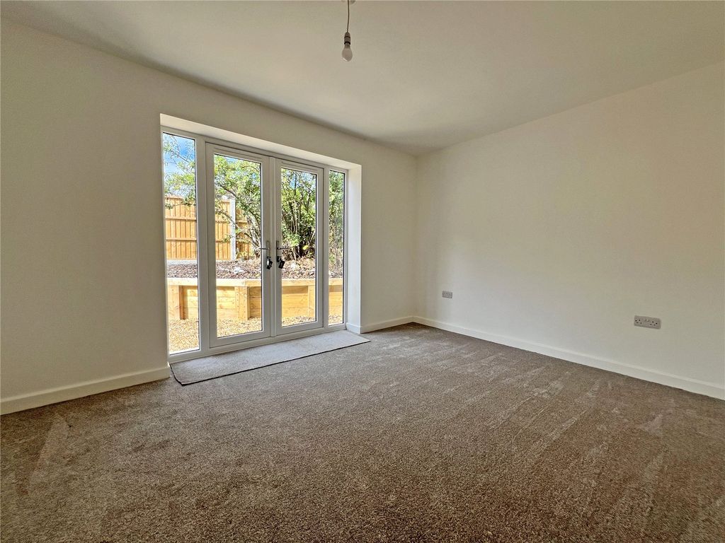 Property photo 3 of 16 Picture No. 07