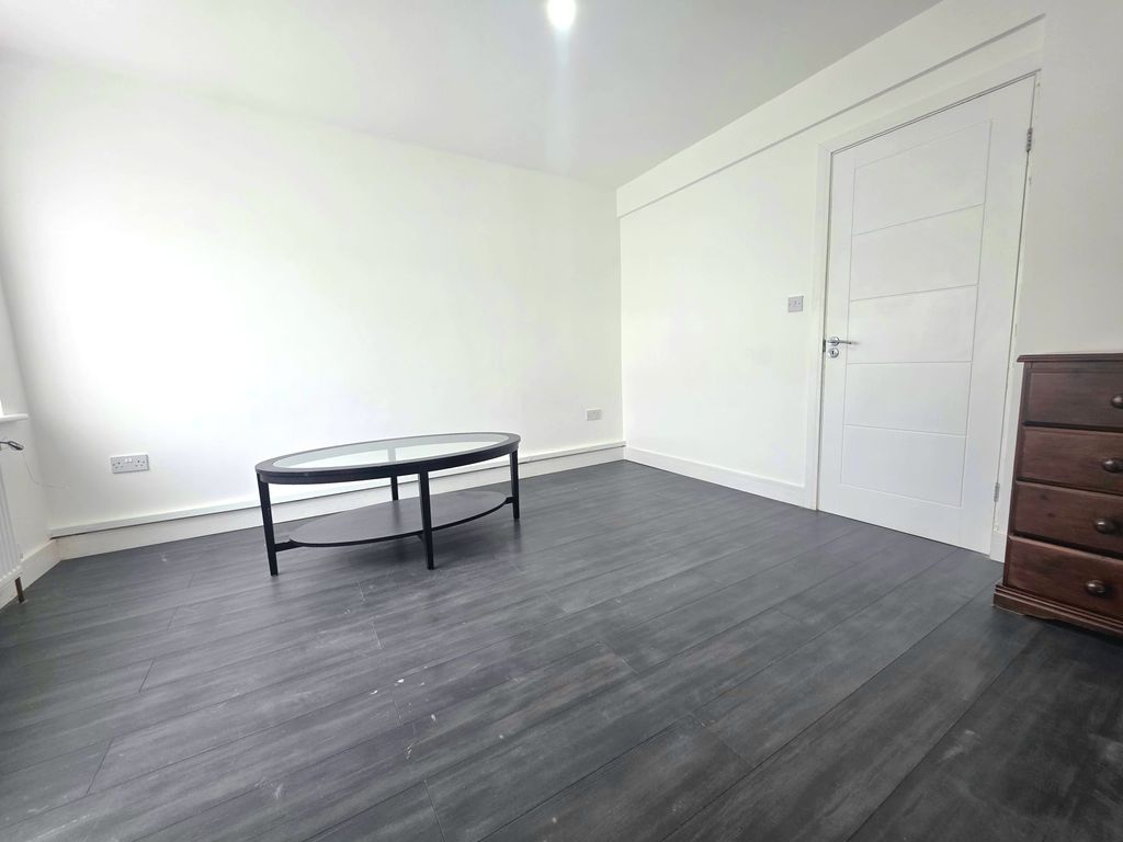 Property photo 2 of 15 2