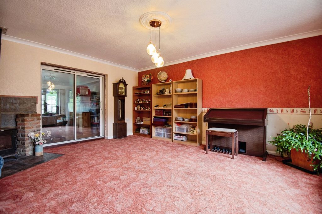 Property photo 2 of 30