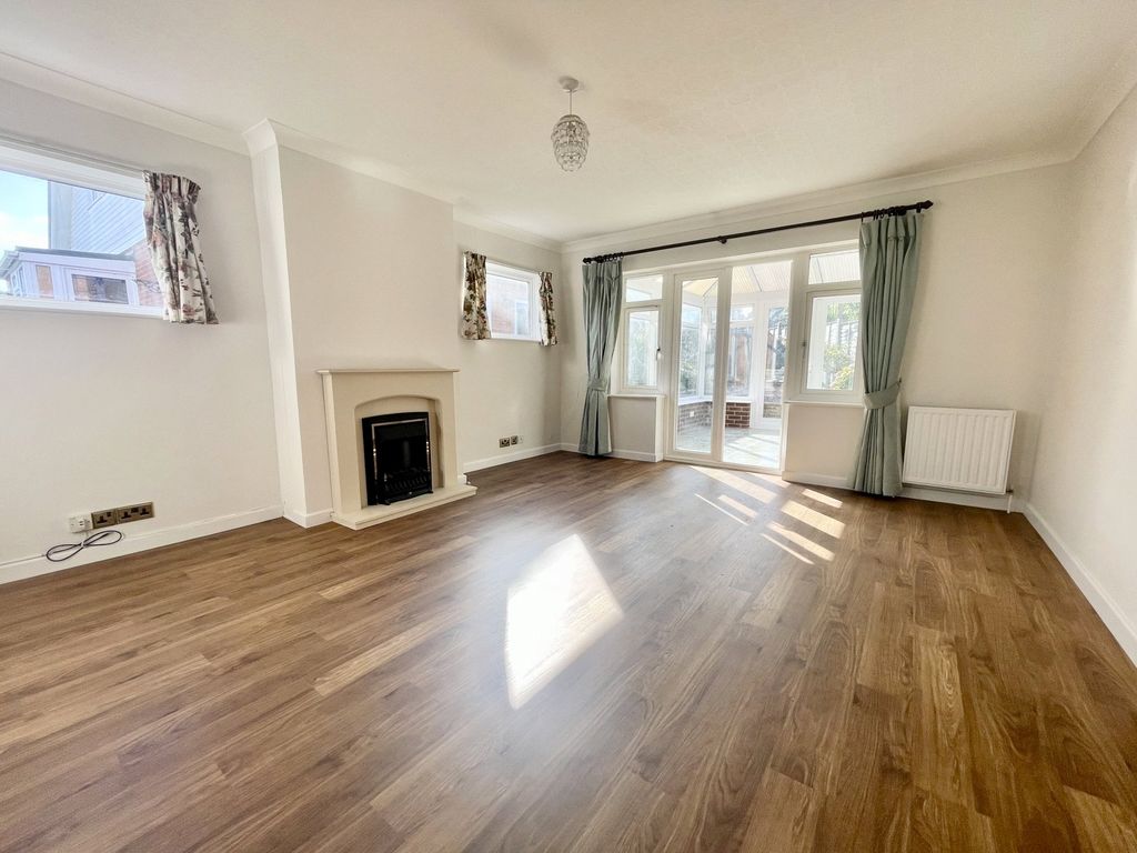 Property photo 2 of 14 Picture No. 01