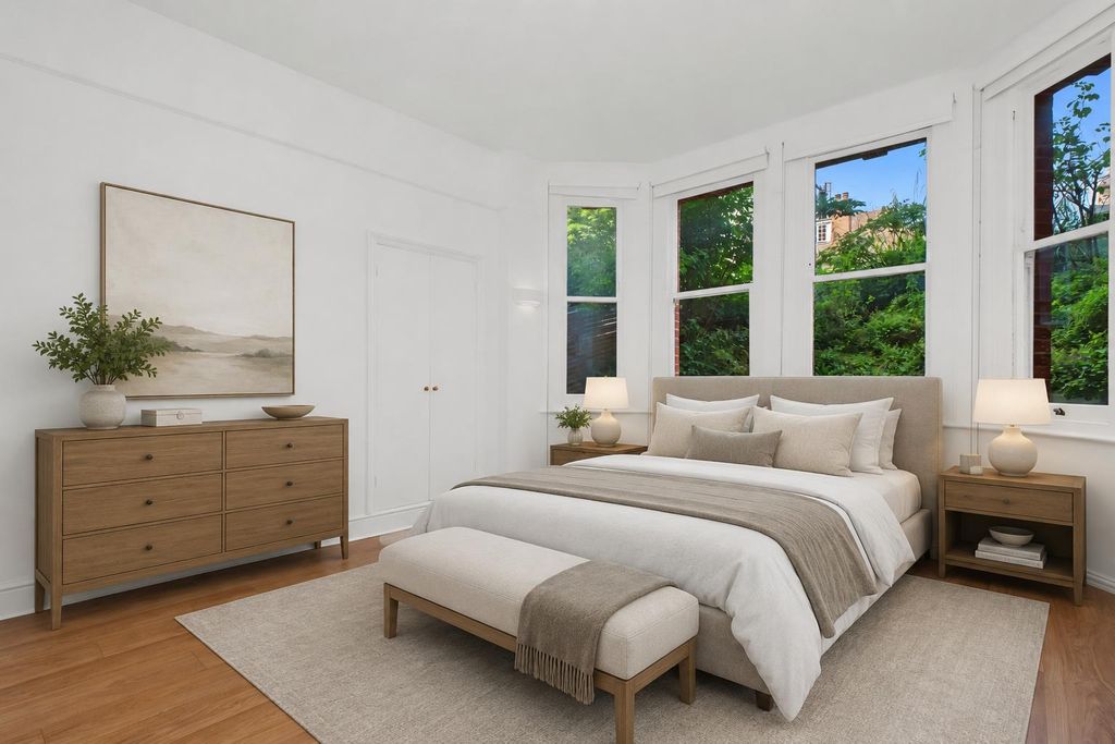 Property photo 3 of 11 Principle Bedroom.Png