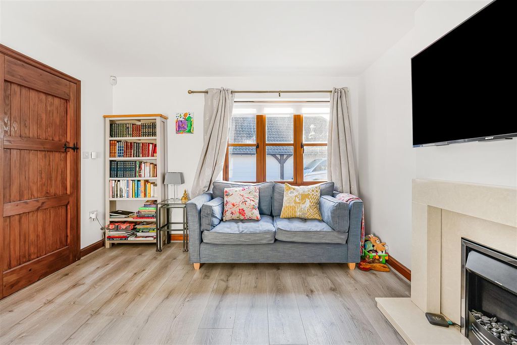 Property photo 3 of 27 12_69594.Jpg