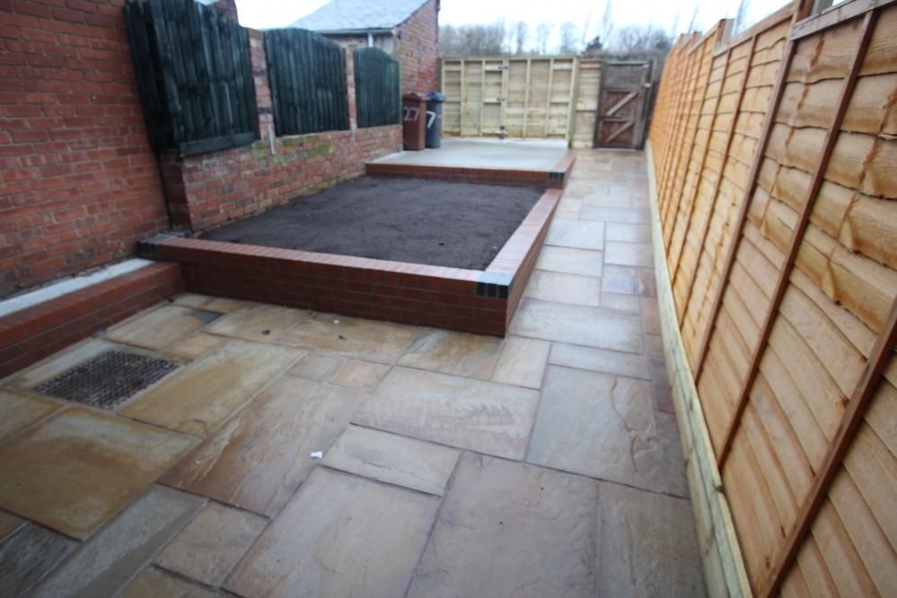 Property photo 1 of 1 Approachloungekitchenextra Photosbedroom 1Bedroom 2Bedroom 3Garden