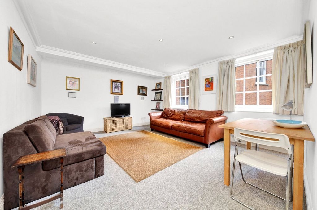 Property photo 2 of 15 Picture No. 30