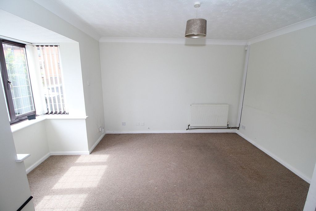 Property photo 3 of 10 5206827