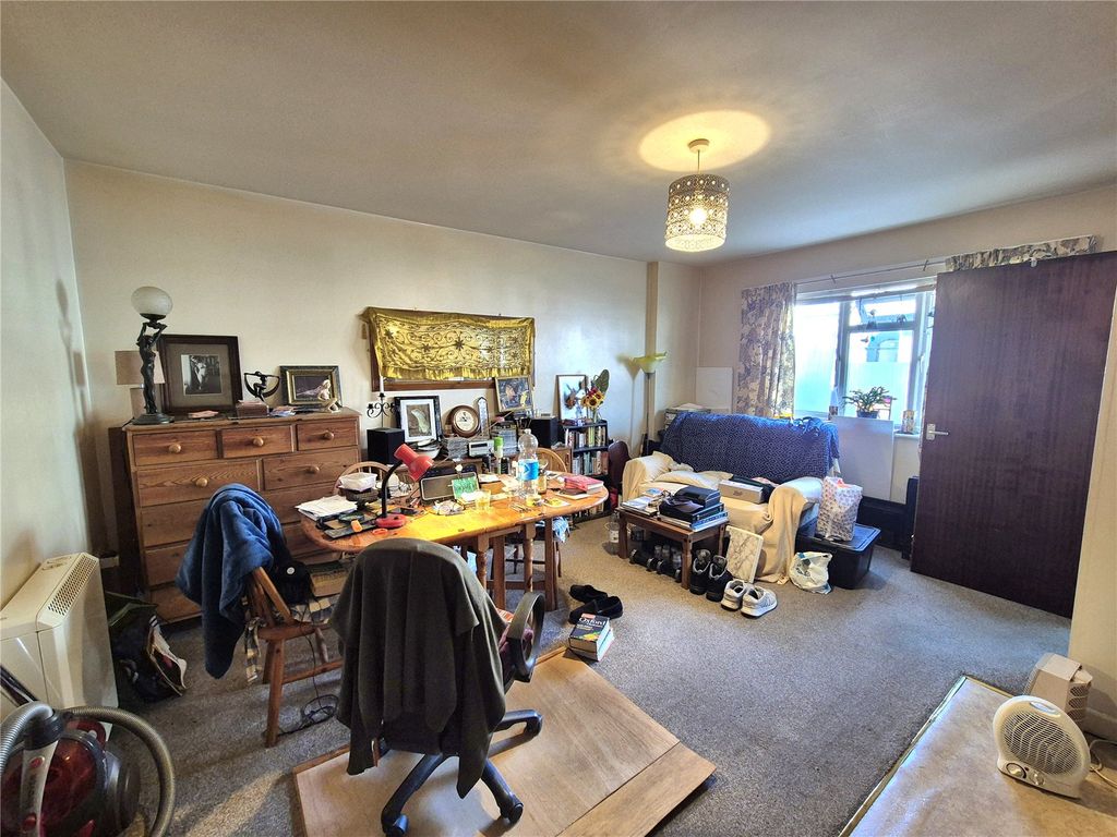 Property photo 2 of 8 Picture No. 07