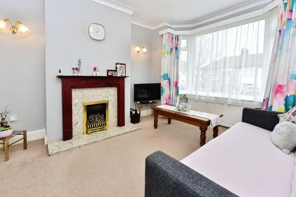 Property photo 3 of 14